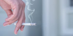 The price for a carton of cigarettes in Hawaii would hit 3 digits under proposal