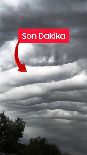 Dünya'da çok ender görülen "Undulatus Asperatus" bulut fenomeni bu akşama doğru Sakarya'da görüldü... | Hava Forum
