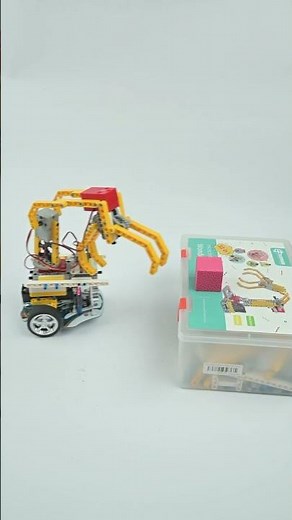 Cutebot Pro combined with the Wonder building kit. #microbit #coding #programming #tech #electronic