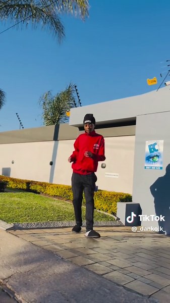 Uyaphi unga dantsanga⁉️🤺 @Kwa candy diba wear Dc: danko.k @CowBoii @Ta'Dub #imbigandbayaz🧃 #dc #dance #clothingbrand #KCD #choreography #dancer #choreographer #fyp