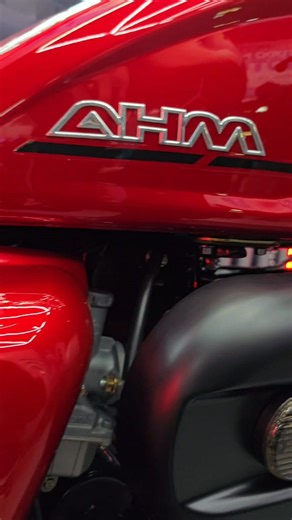 🚨 Elegante. Rebelde. Invencible. La AHM REBELLIAN 200 lo tiene todo: estilo moderno, resistencia, comodidad y eficiencia. 🛞 Dentro o fuera de la ciudad, tu camino comienza aquí. 📌Disponible en todas nuestras más de 72 mototiendas VRC. #AHMRebellian200 #MotosVRC #MotoshopVRC #MotociclistasGT #LibertadSobre2Ruedas | Motoshop VRC - Guatemala