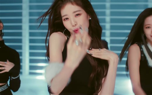 IVE - After Like- MV-4K