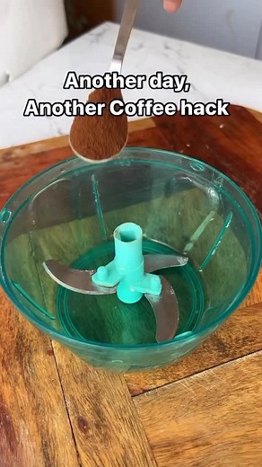 Coffee obsession is real.😍❤️ . #coffeehacks #coffee #recipe #recipevideo #tasty #viralhacks #drinks #hotbeverage | Food Lunatic