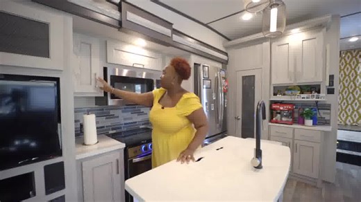 4.8K views · 167 reactions | @themomtrotter shared their 5th wheel...