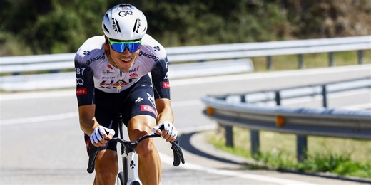 UAE bevestigt: Juan Ayuso vertrekt vanwege "verschil in visie" na dit seizoen