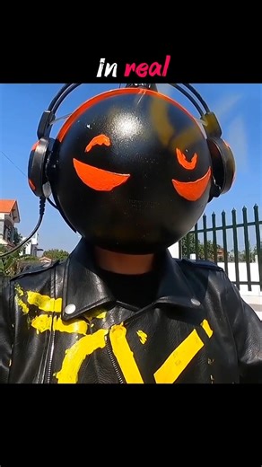 FREEFIRE VS REAL || BOOYAHPASS😱