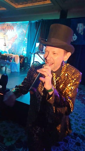 Supernatural convention Karaoke with DJ Qualls