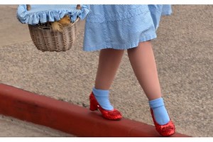 How to make a Dorothy costume – Wizard of Oz - Netmums