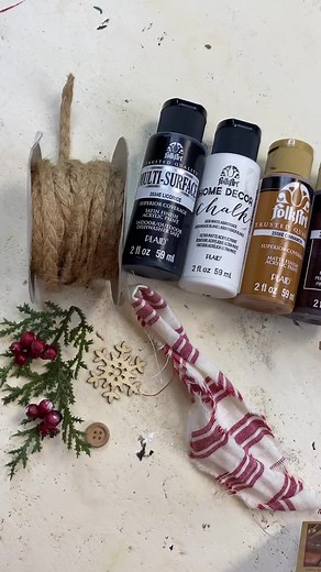 103K views · 3.3K reactions | ☃️This cutie snowman is so easy to make! I picked up my mini cutting board at Hobby Lobby, but you can probably find similar ones other places too! I’ll link full tutorial in comments #christmasinjuly #christmascraft #christmasornaments | Hammons Nest | Facebook