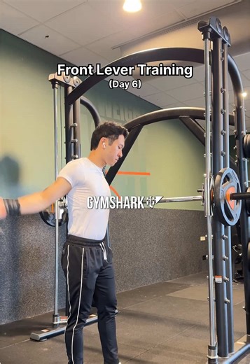 Day 33 of Gymshark66 🦈 Road to Front Lever For Gymshark66 I’ve set myself the challenge to learn the Full Front Lever for at least 5 seconds in 66 days! So we’re officially halfway through the challenge. My full front lever attempt was very off today, but my other attempts and drills went good. Next time I will focus more on the previous progressions, such as half lay FL and advanced tuck FL, to hopefully fix that saggy hip posture. Got any Front Lever tips? Drop them in the comments below 🤝🏼