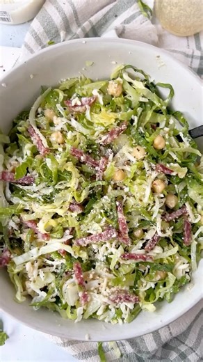 Health For you | 🥗La Scala Chopped Salad features crisp lettuce, salty salami, and a tangy dressing 🙏 Thank you: @whatmollymade 👍Type “Yes” If you Want to... | Instagram