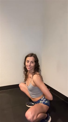 LadyMews | do u think i passed?🤔 #fitnesstest #fitnessreels #fitnessmotivation #flexibility #mobility #squats #fyp #explorepage | Instagram