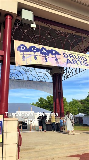 Come enjoy Druid City Arts Festival! Located in the beautiful downtown City of Tuscaloosa. #festival #Tuscaloosa #cityoftuscaloosa #rolltide