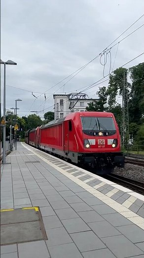 DB Cargo 187 127 und 187 ??? Bombardier Traxx F160 AC3 Doppeltraktion Durchfahrt mit Schüttgutwagen