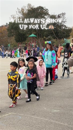 🫶🏻🫶🏻My Optimus Prime #fyp #schoolhalloweenparade #halloweencostume #optimusprime
