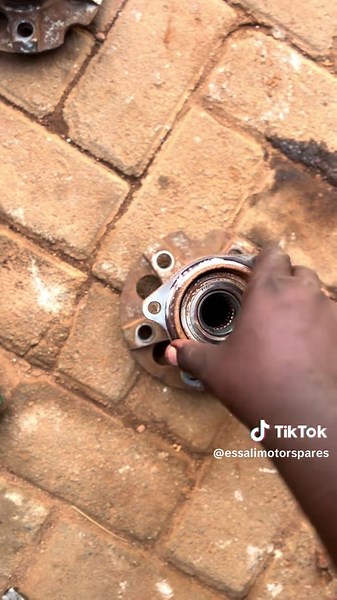 #onthisday #trendingvideo #mechaniclife #subaru #autos #automotive #creatorsearchinsights #germancars #carmechanic #nzelagadgetsstore #cartribeuganda #engineering #kingsaha