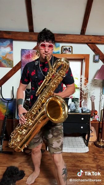 Smooth Bass Saxophone Beats for TikTok