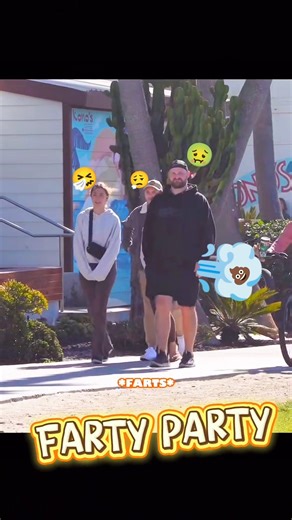 Gilstrap Farty Party Got No Chill || tiktok fart challenge || @GilstrapTV#gilstraptv#fartprank