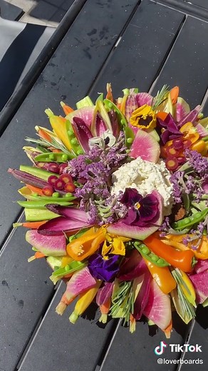 Delicious Healthy Vegetarian Crudite Platter Recipe