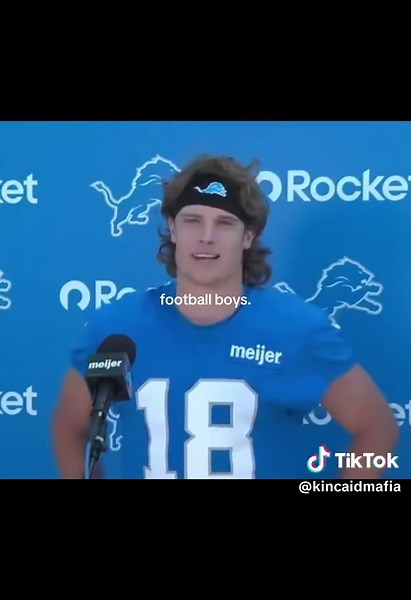 Thanksgiving Football Fun with My Favorite Boys