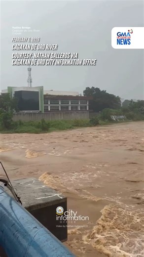 Tumaas ang lebel ng tubig sa Cagayan de Oro River bandang 7 AM kanina dahil sa malakas na ulan dala ng Bagyong #BasyangPH. Ayon sa Cagayan de Oro City Information Office, inabisuhan na nila ang mga residente na nasa mababang lugar at mga barangay sa tabing-ilog na manatiling alerto at sumunod sa mga opisyal na abiso ng mga awtoridad. COURTESY: Nathan Galleros via Cagayan de Oro City Information Office/Facebook | GMA News