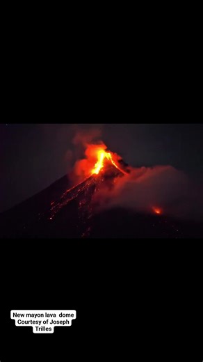 NEW MAYON LAVA DOME Phivolcs reported the formation of a new dark lava dome at mayon volcano's crater after pyroclastic density currents perristed. 🎥: Joseph Trilles of DOT Region V #volcano | Baguio Herald Express
