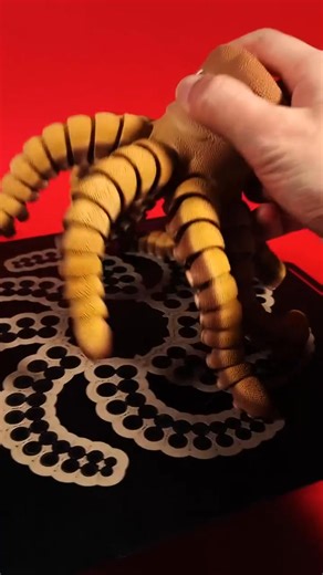 🤠 Flexible Cowboy Octopus • 3D files ➡️ Download 3D print model: https://cults3d.com/:2795506 💡 Designed by ToonWorld3D | Cults.