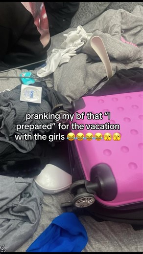 Hilarious Vacation Prank on My Boyfriend