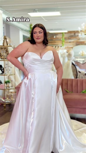 Stunning Strapless Gowns for Curvy Brides