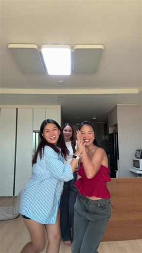 More tickle pranks on our patreon 😆https://www.patreon.com/AsianBabeASMR Stay Tune!