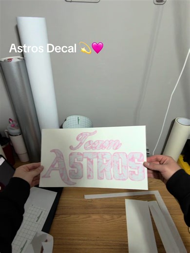 Astros Chicago Decal 💫🩷 #pesopluma #emprendimiento #engraved #decals #smallbusinessowner