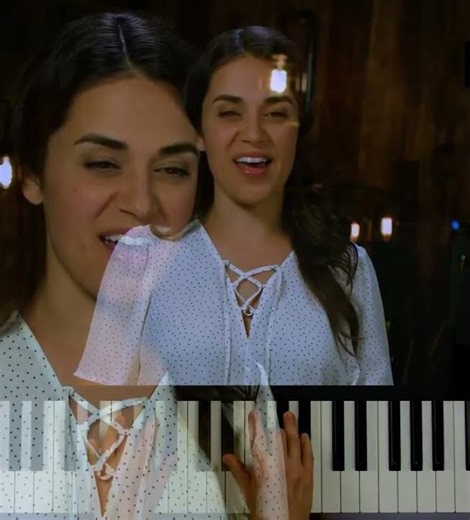 Strong Singing #vocalcoach #singinglessons #vocals