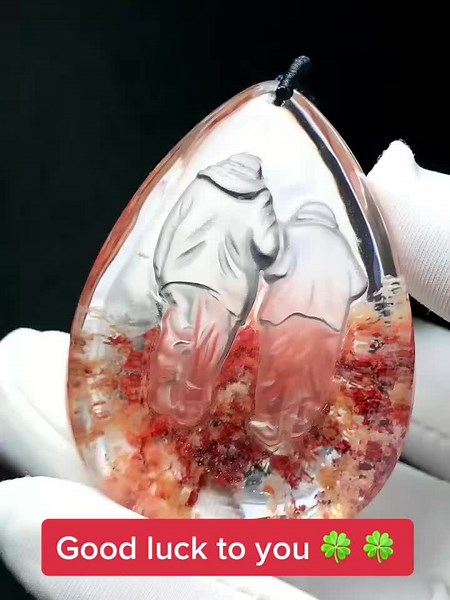 #crystals #crystals #crystalshop #crystaltok #crystalhealing #crystalsoftiktok #crystalpalace #crystaltiktok #crystaltiktok🔮 #crystalconfetti #fyp #pendant #happiness