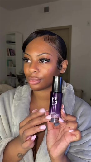 Prep @Keys Soulcare Base @Huda Beauty Concealer @Too Faced @Hourglass Cosmetics Contour @hourglass Blush @NARS Cosmetics @Haus Labs Setting powder @hudabeautyshop Bronzer @Juvia’s Place Setting spray @Morphe Cosmetics @ONE SIZE BEAUTY Lip liner @Morphe 2 Lip velvet @Anastasia Beverly Hills Gloss @morphe #grwm #makeupgrwm #datenight