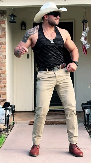 TRENDING DANCE BY TEXAS COWBOY 🇺🇸 #onthisday #fypシ #kanerogal #kiligpamore #duetwithme #trendingnow #trending #vloggerlifestyle #kingofchestbang #danceawesome #dancechallege #rogalbrothers #kanerogalreels #tiktokpinoy #trendingdance #fyp