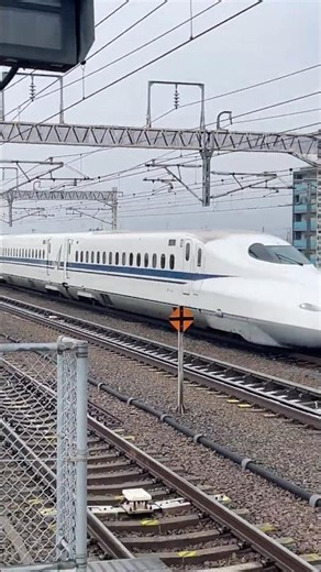 N700A のぞみ 岐阜羽島駅 東京行きの通過の様子です。JR東海 東海道新幹線 SHINKANSEN