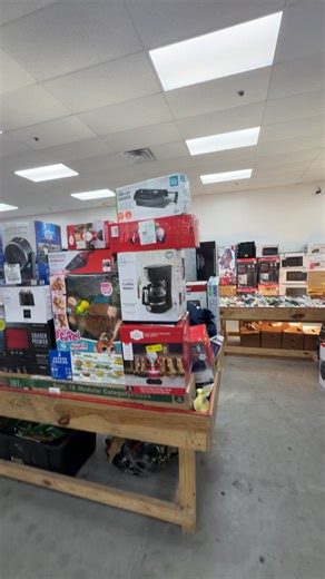 95 Cent Plus liquidation deals on Reels