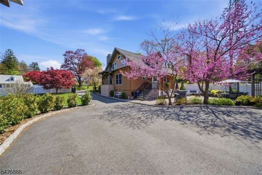 109 Quaker Ave, Randolph Township, NJ 07869 - MLS 4023363 - Coldwell Banker