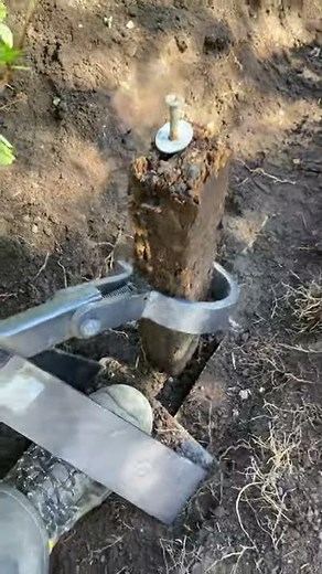 How to remove a broken fence post.