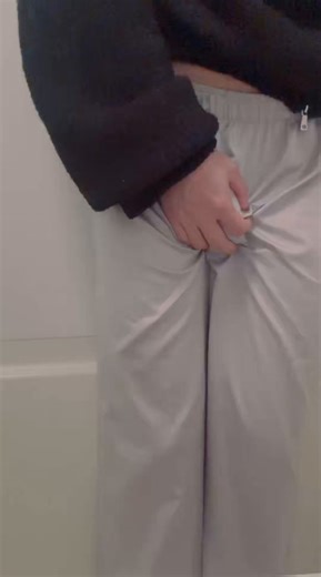 大人になって初めてお漏らししました