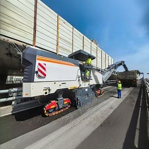 [Hot Item] Road Milling Machine Asphalt CNC Tool Universal Milling Machine