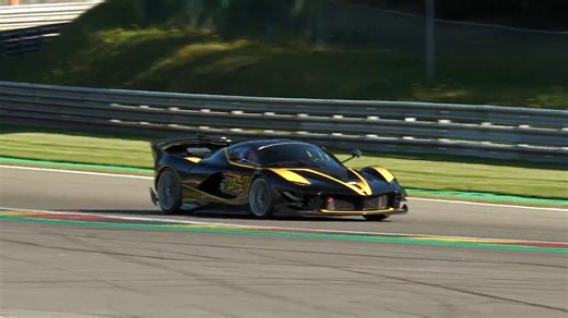 Ferrari V12 engine noise on track