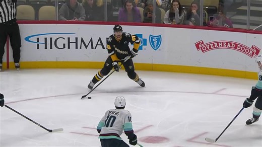 SEA@PIT: Rust scores goal against Joey Daccord