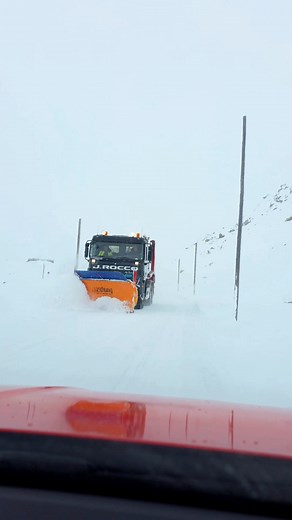 Spontaner Ausflug ins Schneegestöber auf dem Flüelapass! Heute am 25.11.25! -8 Grad! | Flüela Hospiz, Passhotel