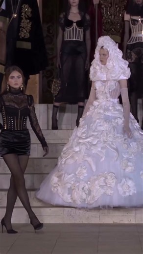 Heidi Klum’s daughter, Leni Klum is the next high fashion IT GIRL 💅🏼✨ #leniklum #fyp #dolcegabbana