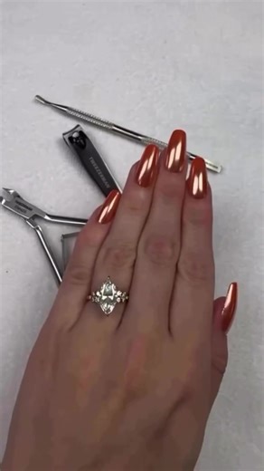 Never too early for that Perfect Pumpkin Spice Mani🧡 🍁 #nailsbytombachik - First, I clipped the nails using my @Tweezerman clippers 💅 - Then, I filed with my #Tweezerman file to shape the nails - Next, I pushed back the cuticles and cleaned underneath the nail with Tweezerman’s Pushy & Nail Cleaner - Then, I trimmed the cuticles with #tweezerman’s Rockhard Cuticle Nipper - After that, I buffed nails with my Tweezerman buffer To achieve the Perfect canvas for my #pumpkinspice mani