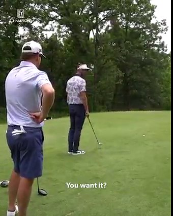 The fans wanted the backslap and Michael Phelps delivered at the American Family Insurance Championship 🏌️‍♂️🏊‍♂️ | PGA TOUR Champions