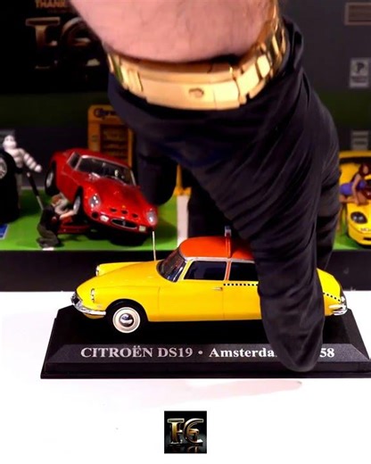 1950s Amsterdam Vibes | 1/43 Scale Citroën DS19 Taxi Showcase