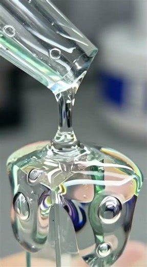 You Won’t Believe This Glass Turns Into a Table 😳💎Mind-Blowing DIY Epoxy & Shattered Glass Table 💎✨