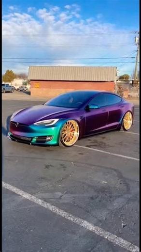 Tesla model S sitting on 24 inch forgiatos…#telsa #cartok #shorts #fyp #elonmusk